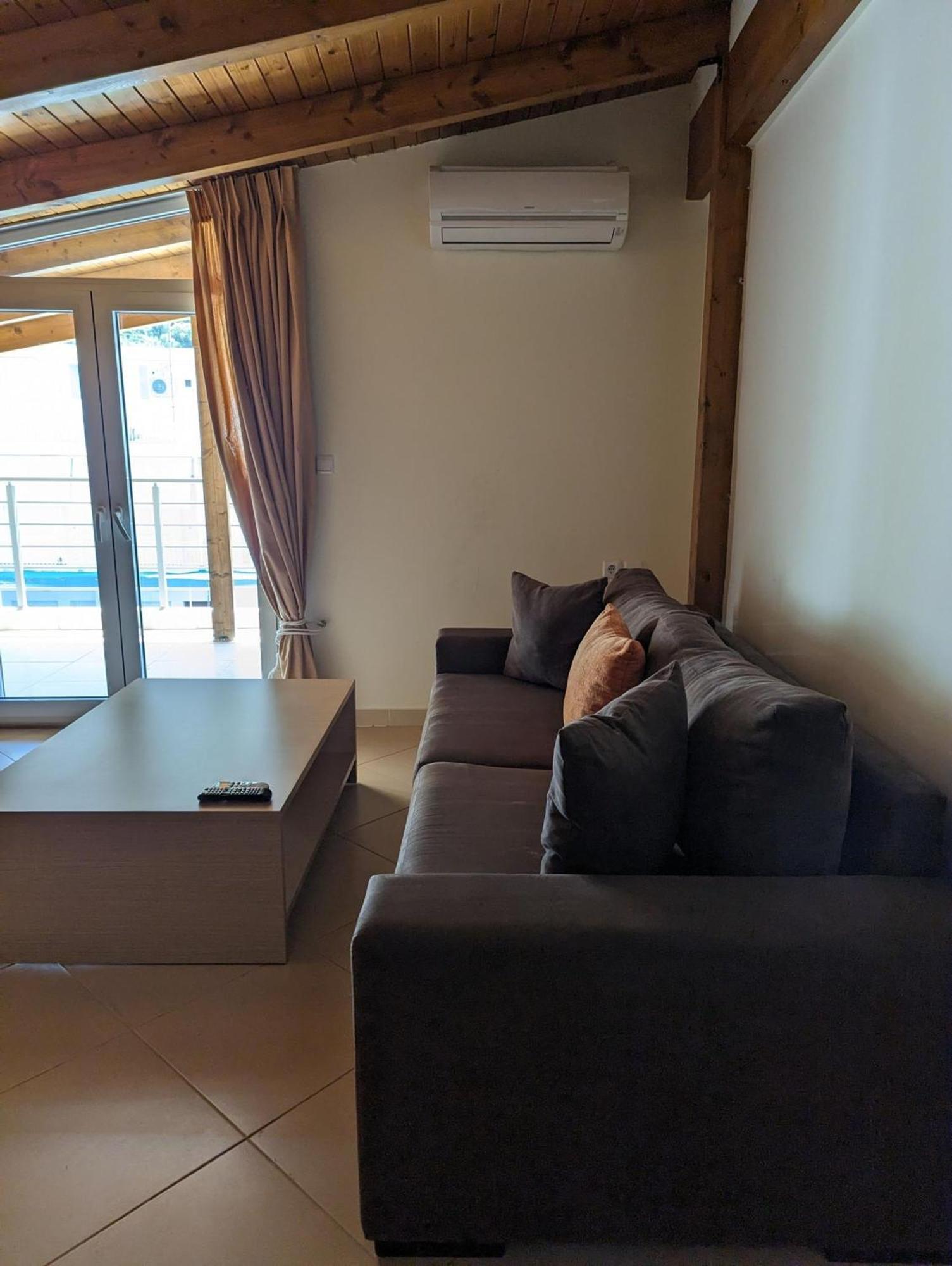 Samaras Apartments In קמנה וורלה מראה חיצוני תמונה