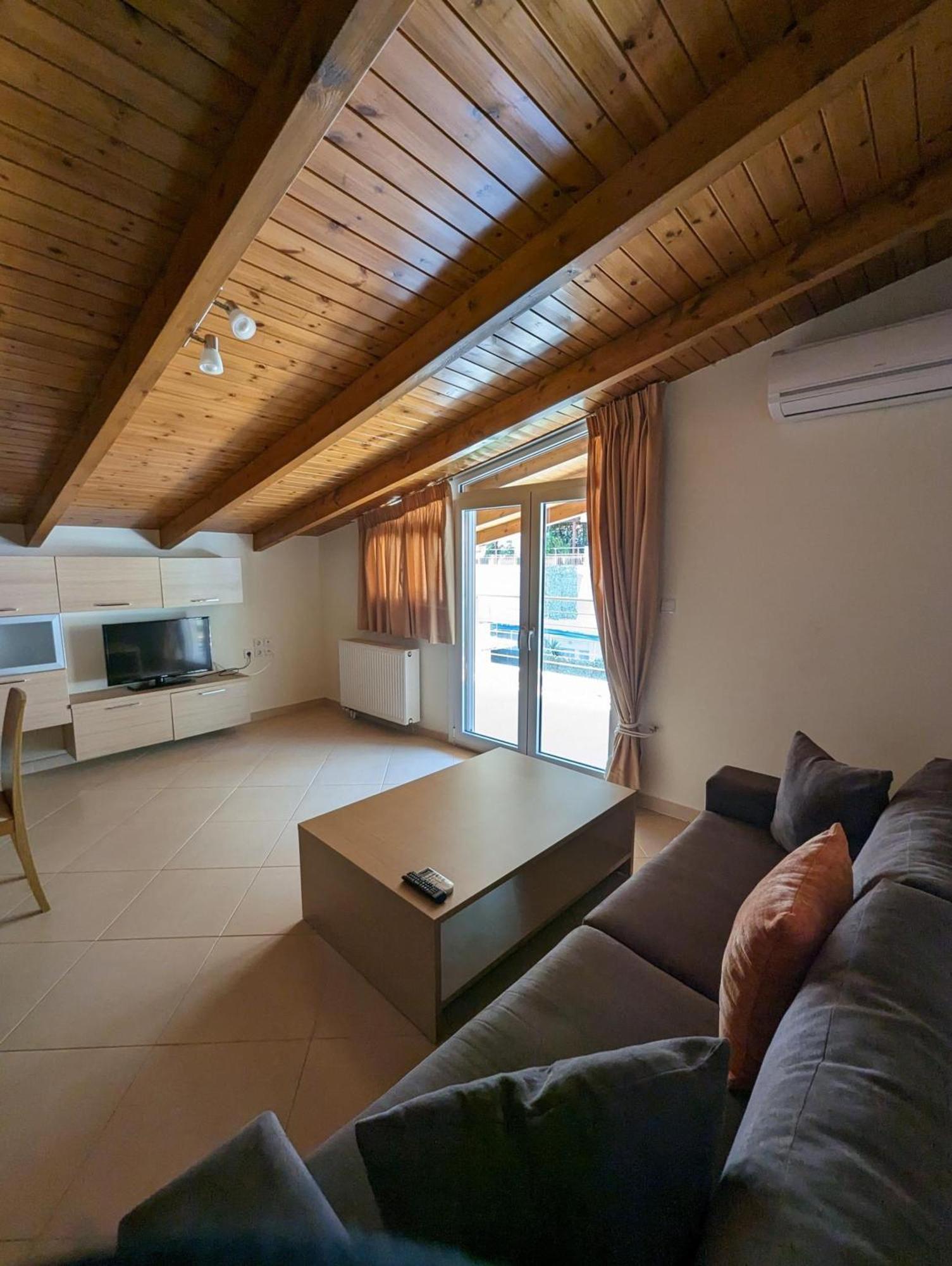 Samaras Apartments In קמנה וורלה מראה חיצוני תמונה