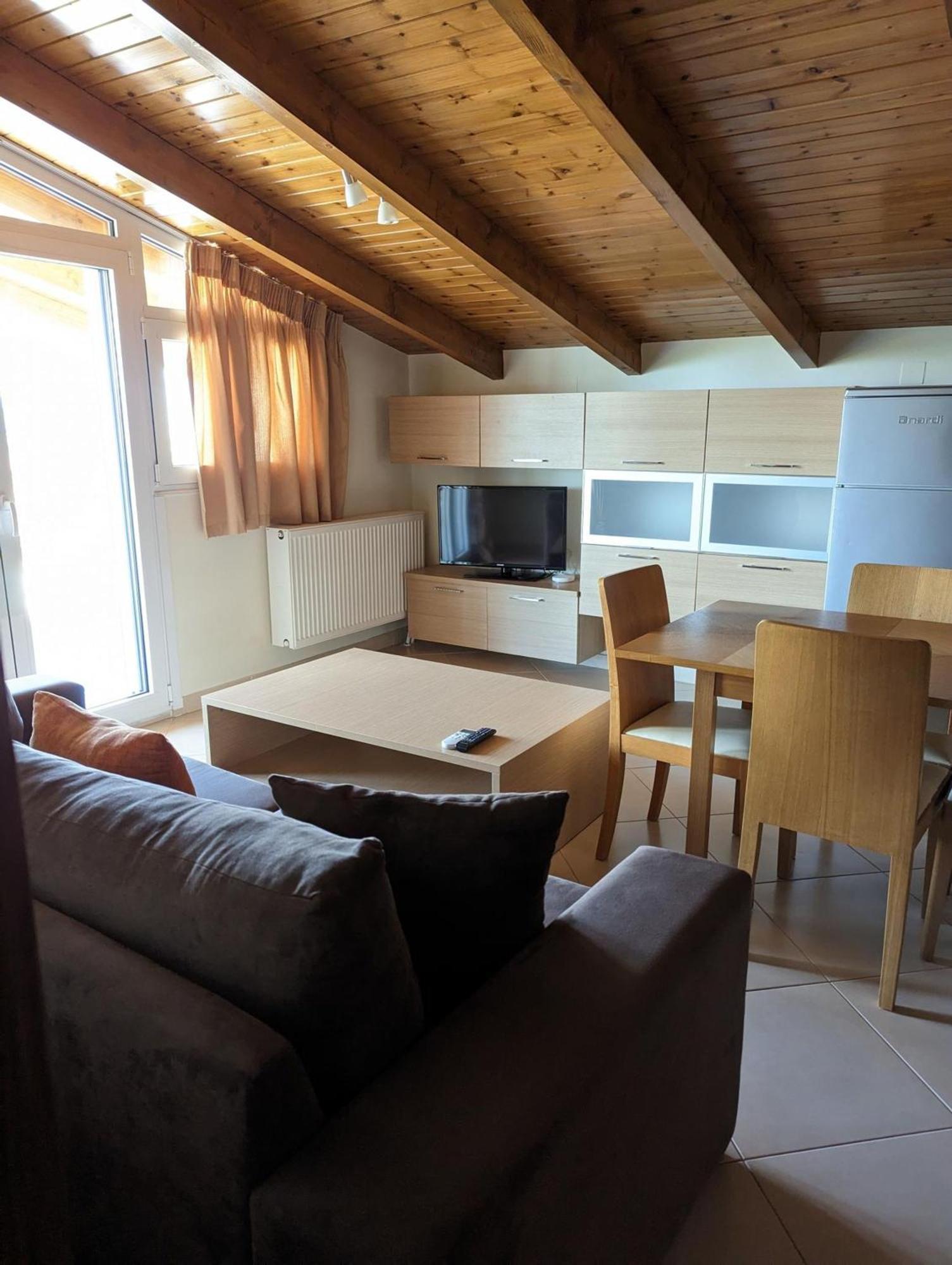 Samaras Apartments In קמנה וורלה מראה חיצוני תמונה