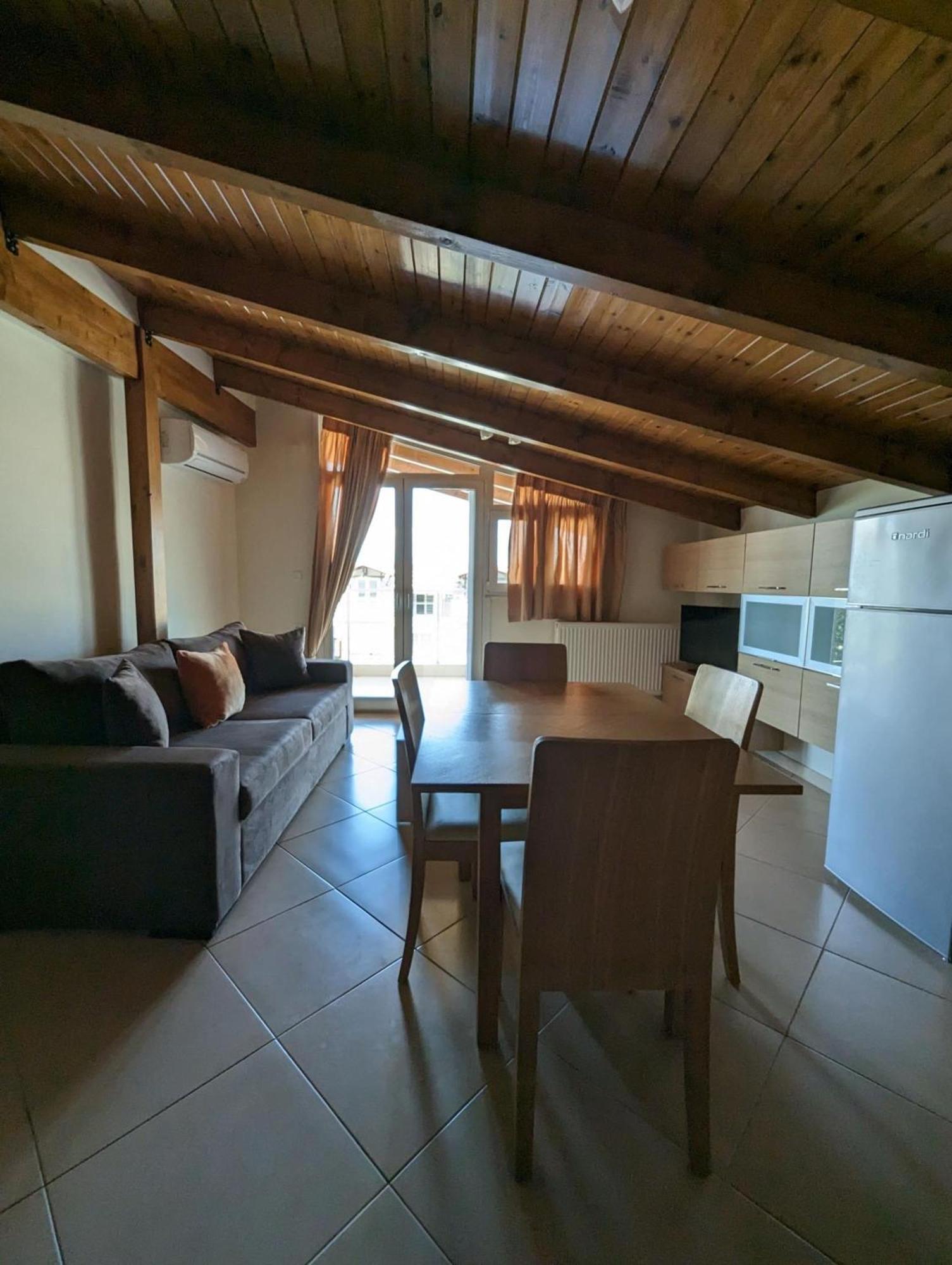 Samaras Apartments In קמנה וורלה מראה חיצוני תמונה